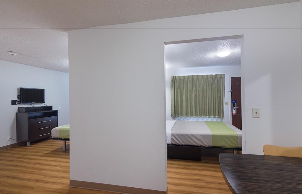 Studio Inn Extended Stay Oklahoma City Airport By Oyo المظهر الخارجي الصورة