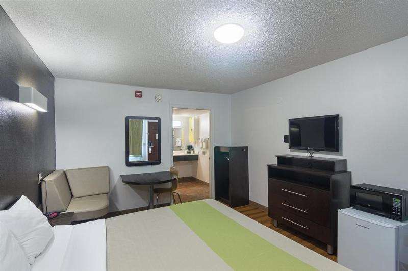 Studio Inn Extended Stay Oklahoma City Airport By Oyo المظهر الخارجي الصورة