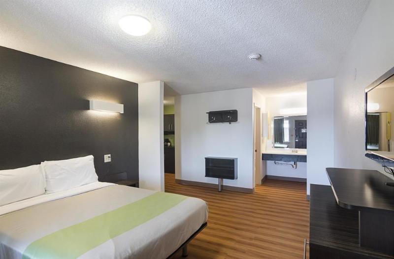 Studio Inn Extended Stay Oklahoma City Airport By Oyo المظهر الخارجي الصورة