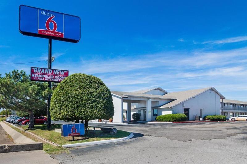 Studio Inn Extended Stay Oklahoma City Airport By Oyo المظهر الخارجي الصورة