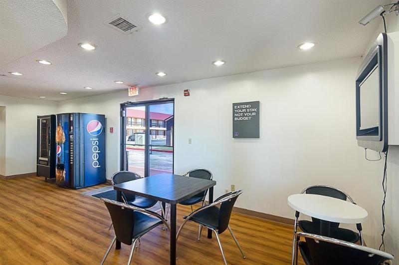 Studio Inn Extended Stay Oklahoma City Airport By Oyo المظهر الخارجي الصورة